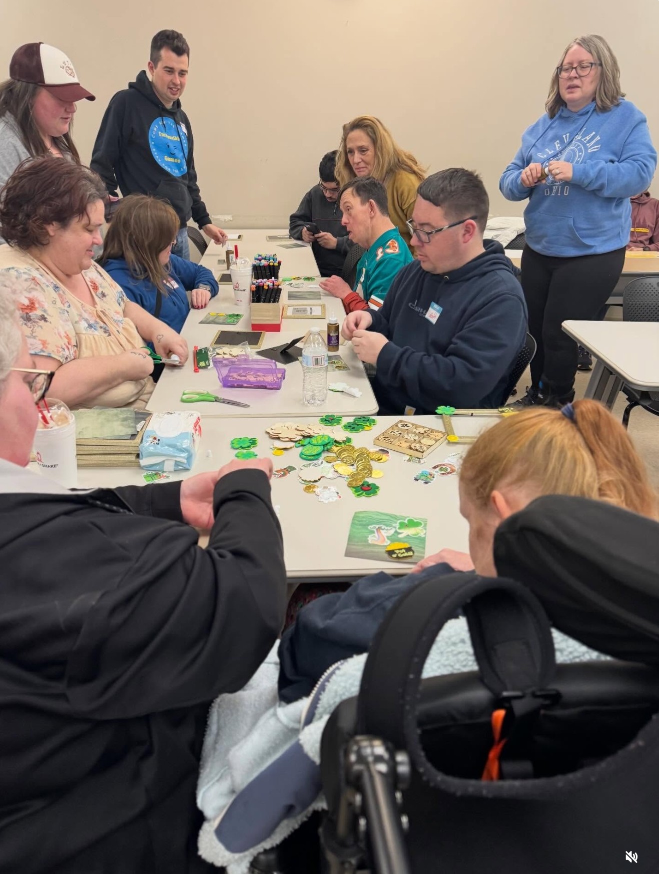 IPG participants and volunteers enjoying a creative activity together
